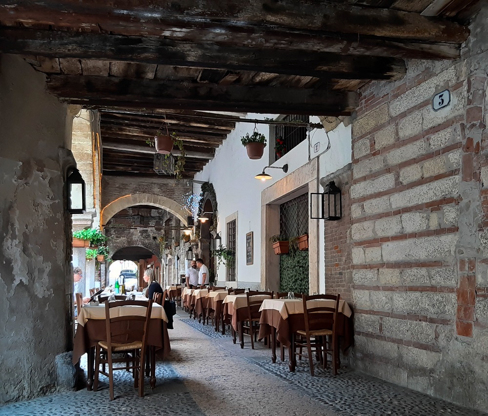 enogastronomia a Verona, i ristoranti di via Sottoriva