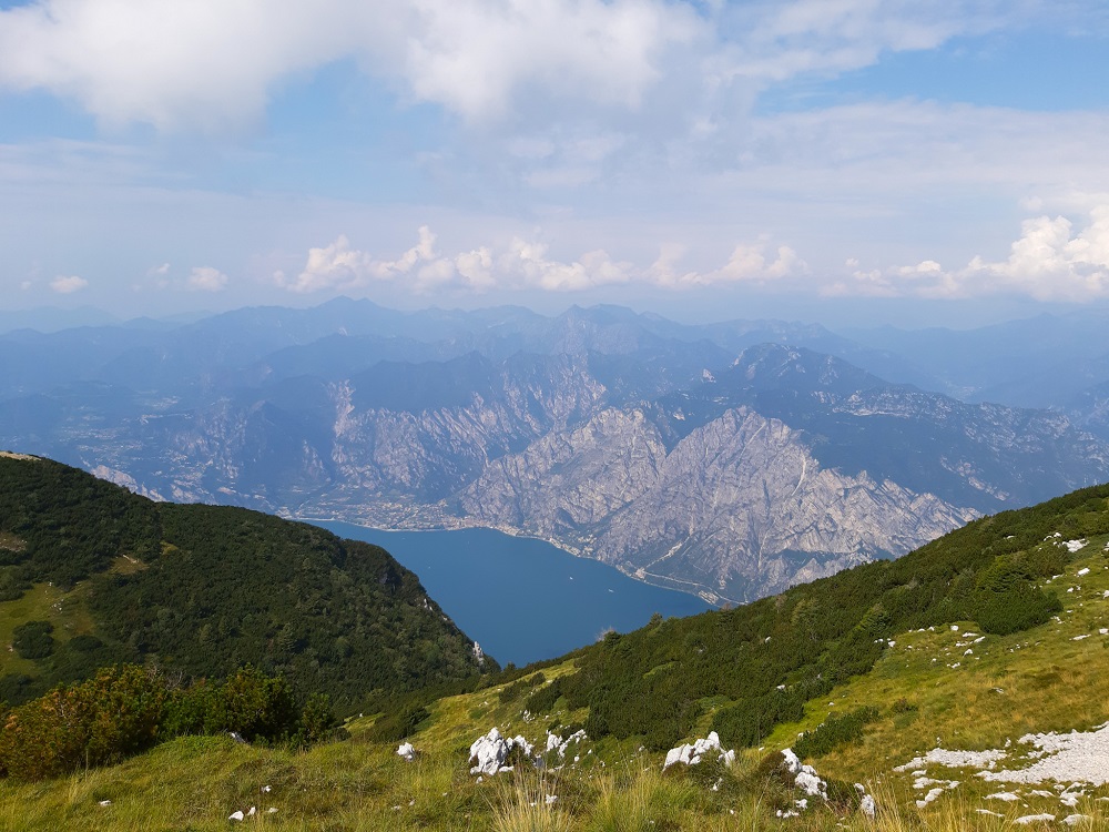 panorama lago di Garda dal Monte Baldo